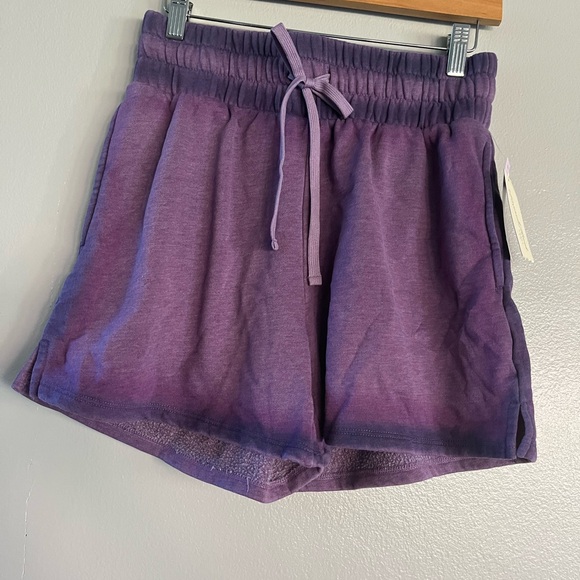 Women’s Combo Set Oversized Hoodie Sweatshirt and Short.    Size S.      Purple - Picture 12 of 14